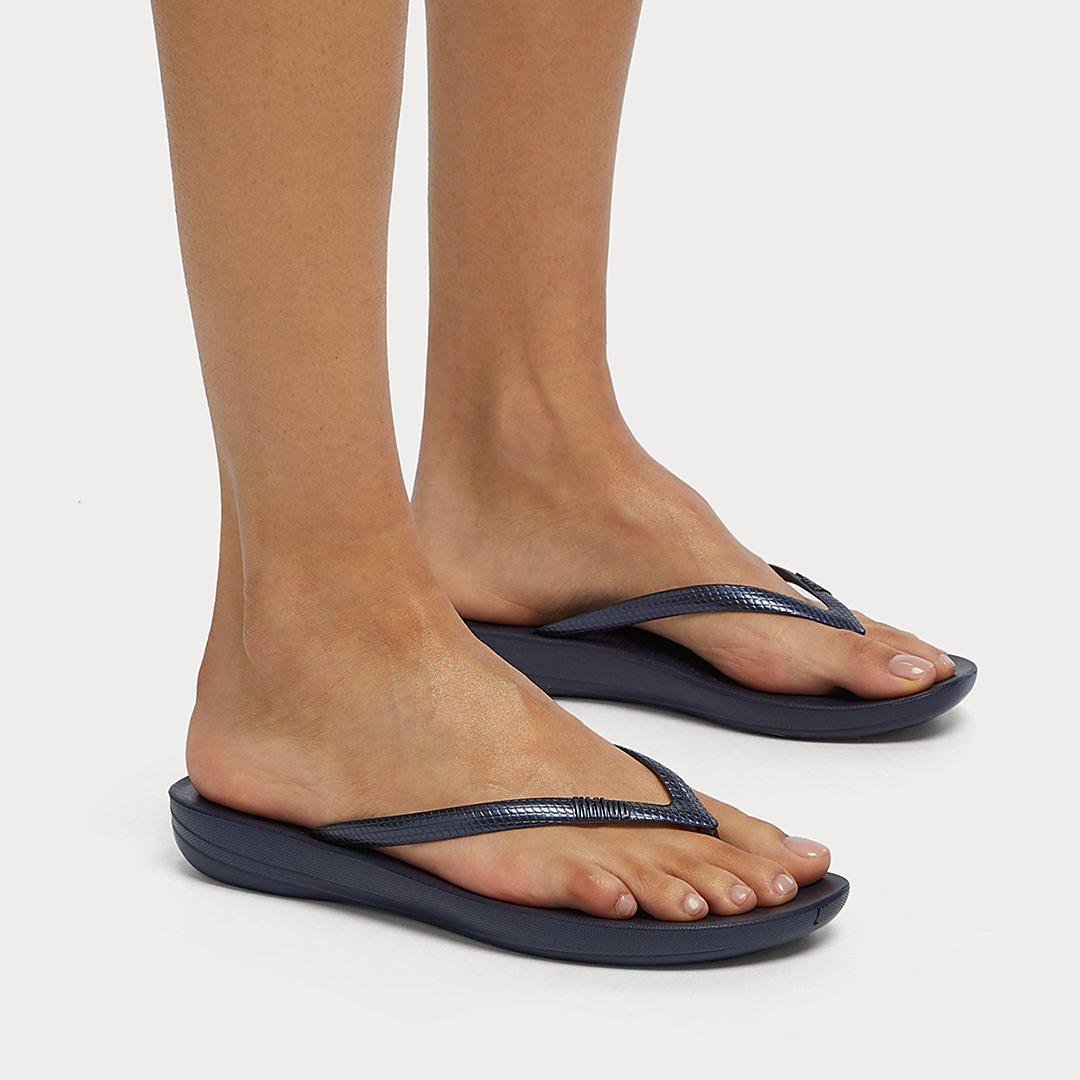 Fitflop IQUSHION Ergonomic Teenslippers Dames Donkerblauw | YKE765239